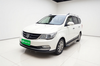 宝骏730 2016款 1.5L 手动豪华型 7座