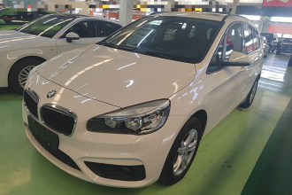宝马2系多功能旅行车 2015款 218i 领先型