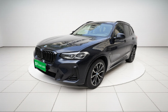 宝马X3 2022款 xDrive30i 领先型 M曜夜套装