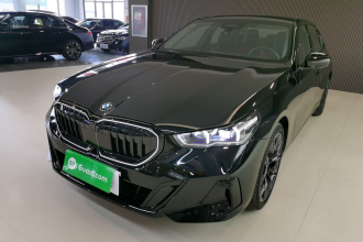 宝马5系 2025款 530Li 尊享型 M运动套装