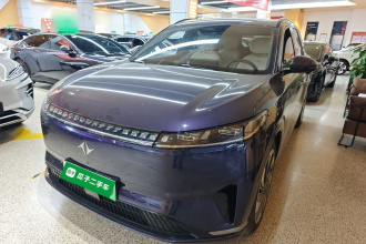 东风奕派 eπ008 2024款 210Max增程版 6座