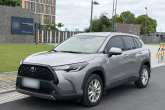 丰田 卡罗拉锐放 2023款 2.0L 精英版