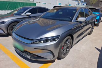 比亚迪 汉 2022款 EV 创世版 715KM前驱尊荣型