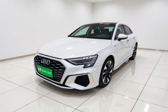 奥迪A3 2024款 A3L Limousine 35 TFSI 时尚运动型