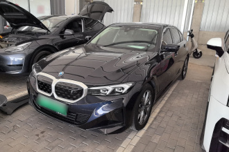 宝马i3 2022款 eDrive 35 L