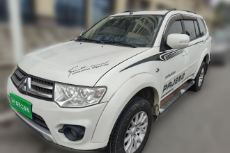 三菱 帕杰罗·劲畅 2013款 3.0L 自动两驱豪华版