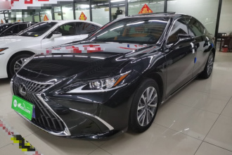 雷克萨斯ES 2022款 200 卓越版