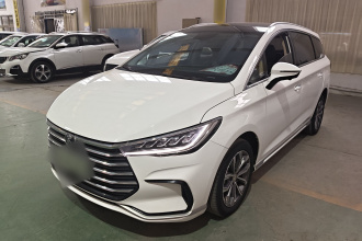 比亚迪 宋MAX 2021款 升级版 1.5T 自动尊贵型 6座