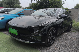 五菱汽车 五菱星光 2025款 610km 智能旗舰型