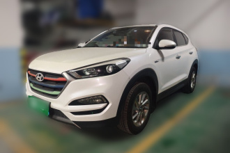 现代 途胜 2015款 1.6T 双离合两驱智能型