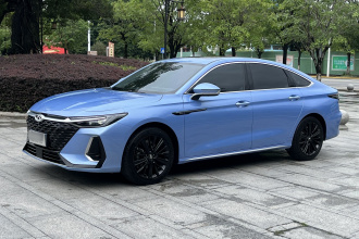 奇瑞 艾瑞泽8 2022款 1.6T DCT臻