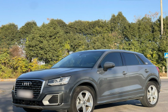 奥迪Q2L 2020款 35 TFSI 时尚致雅型