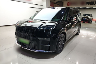 极氪009 2024款 六座行政版四驱 108kWh