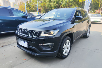 Jeep 指南者 2020款 220T 自动精英版