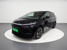 小鹏X9 2024款 640四驱高性能Max