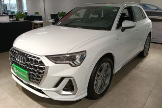 奥迪Q3 2024款 40 TFSI 时尚动感型