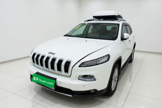 Jeep 自由光 2016款 2.4L 领先智能版