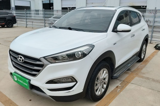 现代 途胜 2015款 1.6T 双离合两驱智能型