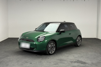 电动MINI COOPER 2026款 466km COOPER E 经典派