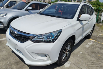 比亚迪 宋 2016款 盖世版 1.5TI 手动精英型