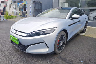 比亚迪 汉L 2025款 EV 四驱激光雷达旗舰型