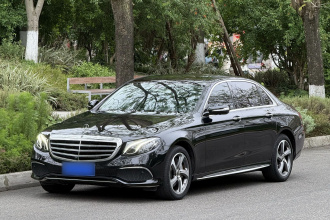 奔驰E级 2019款 改款 E 300 L 运动时尚型