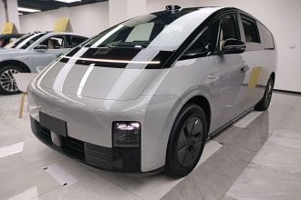 理想汽车 理想MEGA 2024款 Ultra