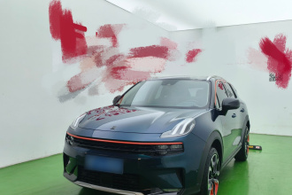 领克06 2021款 1.5T Shero粉色特别版