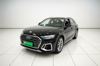 奥迪Q5L 2022款 改款 45T 豪华动感型