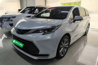 丰田 赛那SIENNA 2023款 2.5L混动 尊贵版