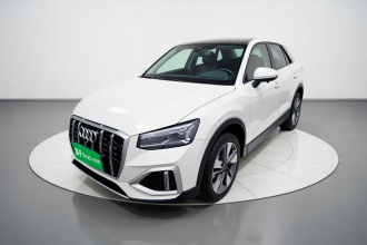 奥迪Q2L 2022款 35 TFSI 时尚致雅型