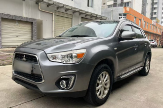 三菱 劲炫ASX 2013款 2.0L CVT两驱精英版