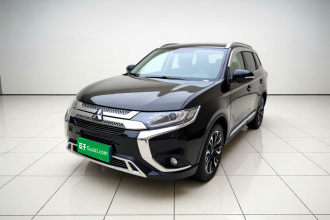 三菱 欧蓝德 2019款 2.0L 两驱畅享版 7座 国VI