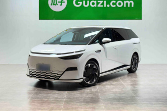 小鹏X9 2024款 640四驱高性能Max