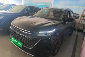 蓝电E5 2023款 1.5L DE-i 100KM畅享型 7座