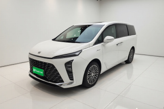 别克GL8新能源 2024款  陆尊 奢享版 7座