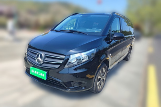 奔驰 威霆 2023款 2.0T 商务版 7座