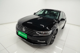 大众 迈腾 2023款 200万辆纪念版 330TSI DSG豪华型