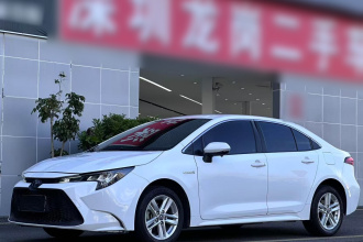 丰田 雷凌 2022款 双擎 1.8H E-CVT领先版