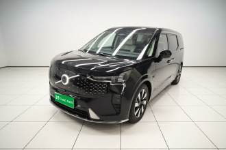 沃尔沃EM90 2025款 Ultra 六座