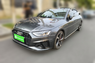 奥迪A4L 2022款 45 TFSI quattro 臻选动感型