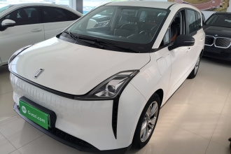 奔腾NAT 2023款 PRO 舒享出行加长版 425km