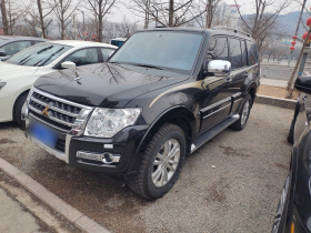 三菱 帕杰罗（平行进口）