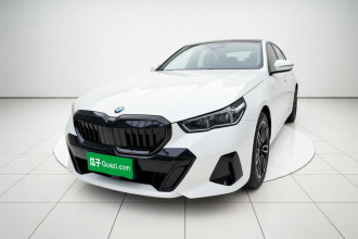宝马5系 2025款 530Li 领先型 M运动套装