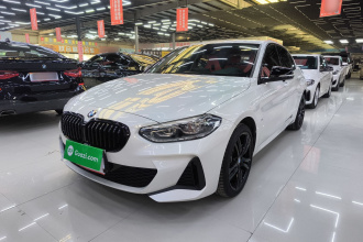 宝马1系 2023款 125i M运动曜夜版