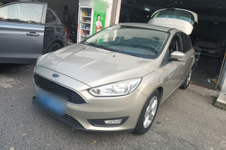 福特 福克斯 2015款 两厢 1.6L 自动舒适型