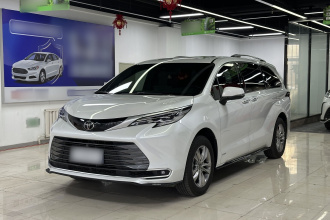 丰田 赛那SIENNA 2024款 2.5L混动 四驱尊贵版