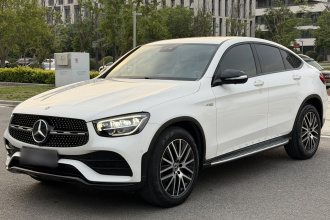 奔驰GLC轿跑 2020款 GLC 300 4MATIC 轿跑SUV