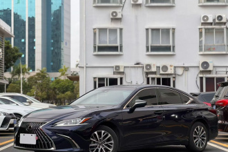 雷克萨斯ES 2022款 200 卓越版