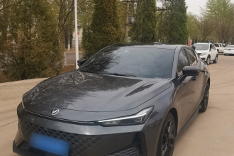 长安UNI-V 2024款 1.5T 尊贵型